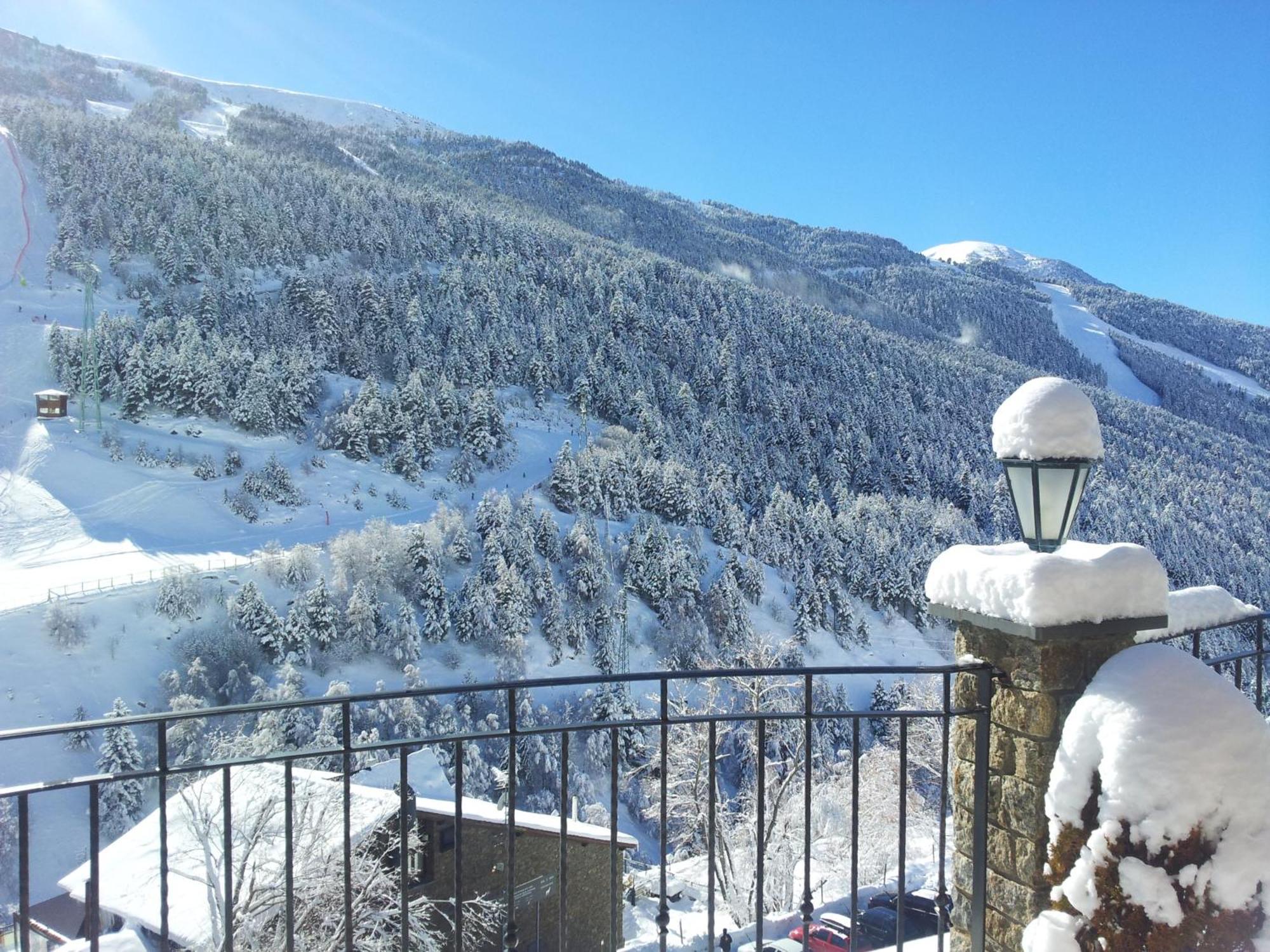Apartaments Turistics Pirineu Soldeu Exterior foto